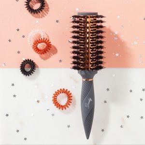 Goody Heat 101 Round Brush for Body and Volume, Large Waves & Curls